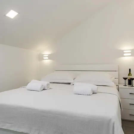 Apartment In Imotski Near Blue Lake Imotski