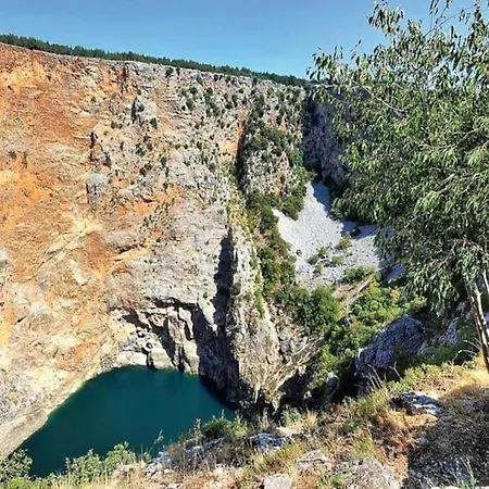 Apartment In Imotski Near Blue Lake *