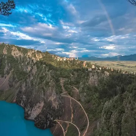 Apartment In Imotski Near Blue Lake Appartement Imotski