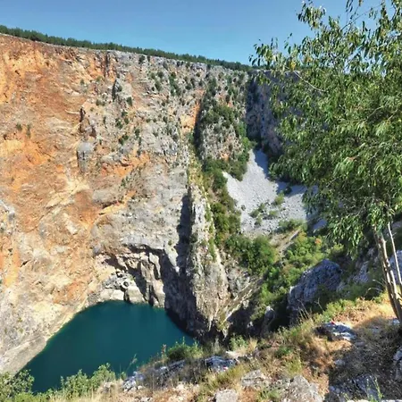 Apartment In Imotski Near Blue Lake *